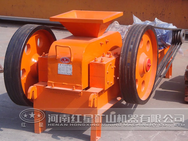 煤矸石對(duì)輥式破碎機(jī)